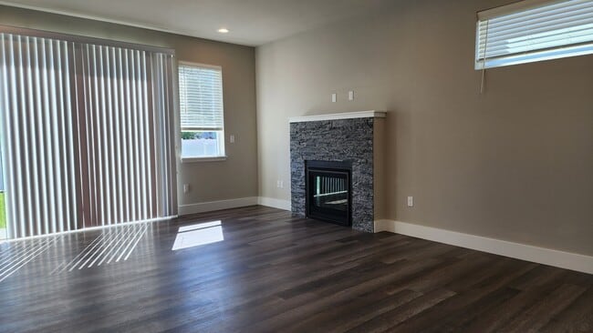 Building Photo - Yelm Creek Estates, New Construction 4 Bed...
