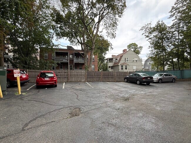 Building Photo - 145 Englewood Ave