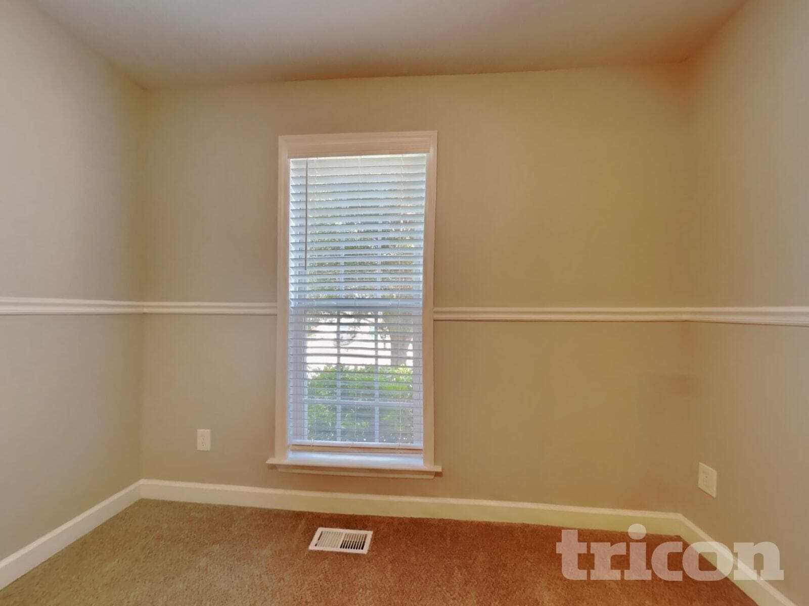 Building Photo - 180 Coghill Dr