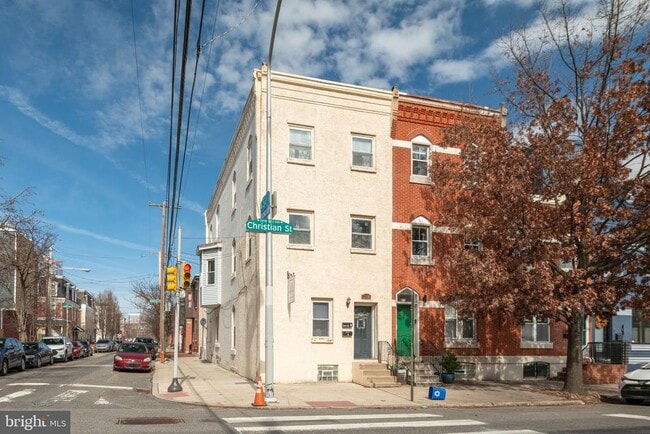 Building Photo - 2351 Christian St