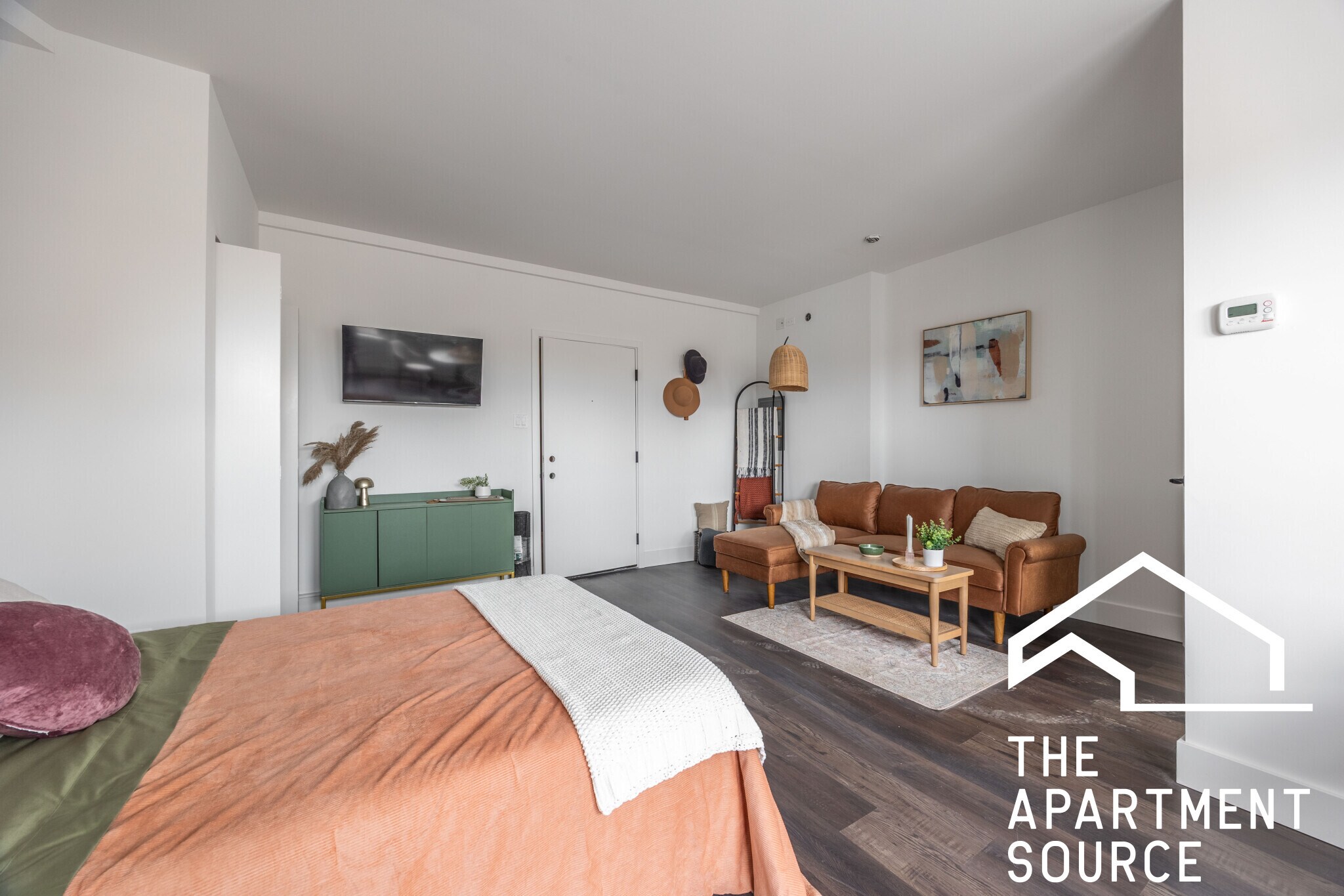 Building Photo - 1553 W Hollywood Ave