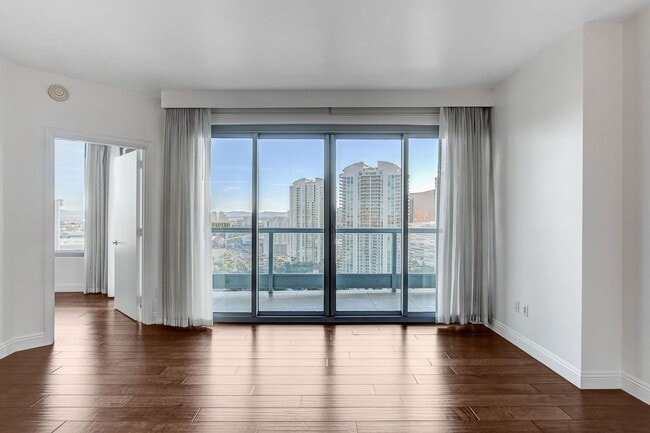 Building Photo - Turnberry Towers 2705W-City/Golf Course Views from this Stunning 1Bd/1.5Ba Residence