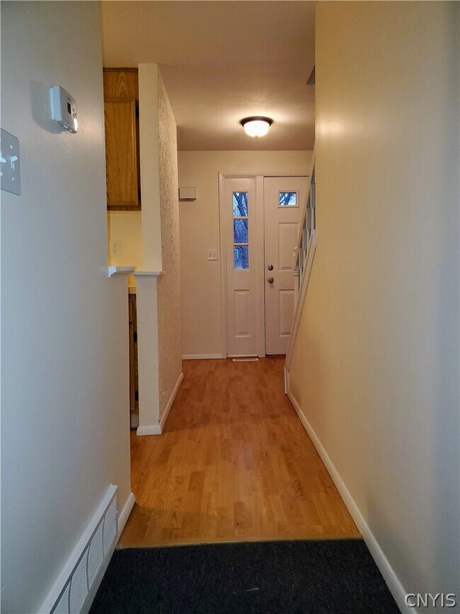 Building Photo - 8217 Trevi Ln