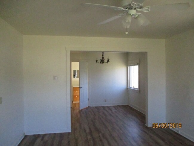 Building Photo - 2 Story Colonial Style House