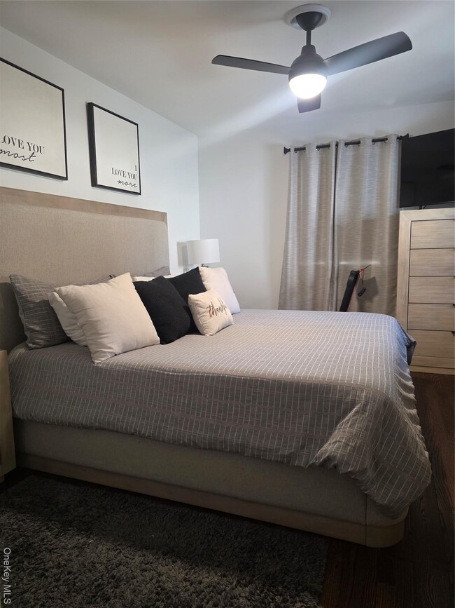 Building Photo - 181 Barrymore Blvd