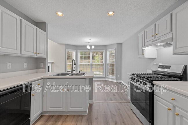 Building Photo - 4224 Lake Woodard Dr