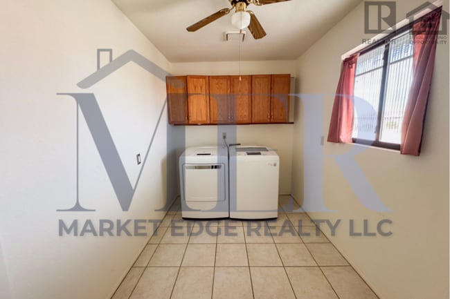 Building Photo - 2Bed/1.5Bath House in Arizona City! Ready for Immediate Move-In! -- RV GATE! NO HOA!