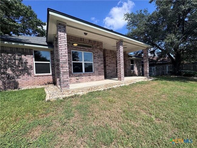 Building Photo - 2536 Mugho Dr