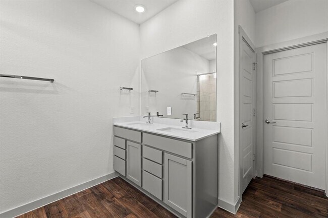 Building Photo - 3024 Louris Ln