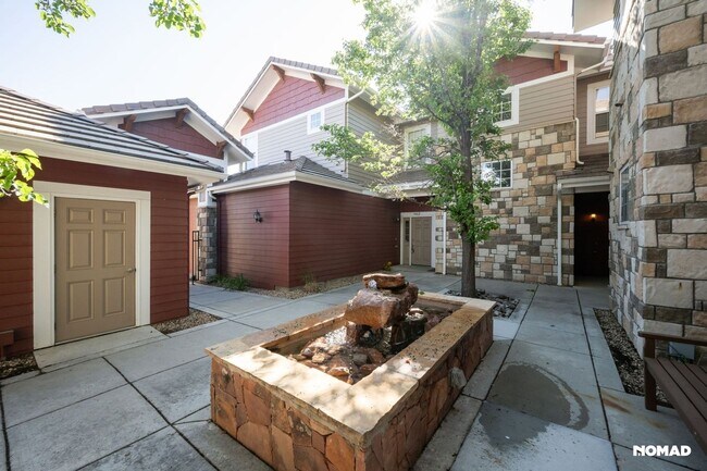 Building Photo - Charming 2BR Townhome in Broomfield
