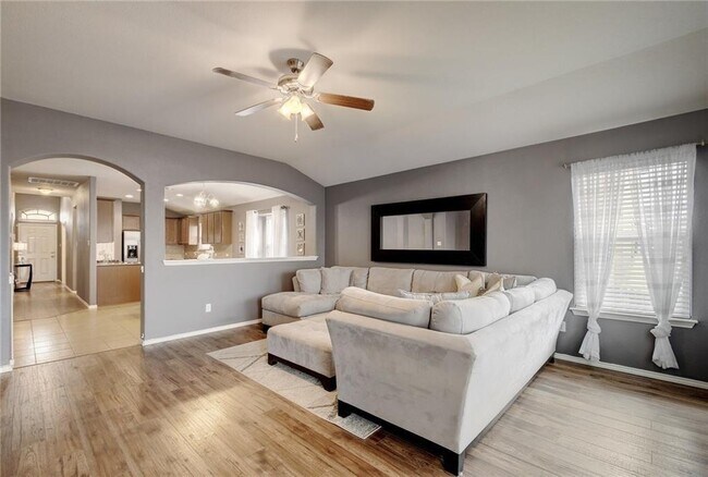 Building Photo - 1036 Estival Dr