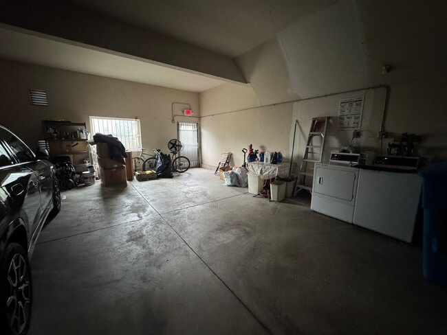 Building Photo - 361-3rd