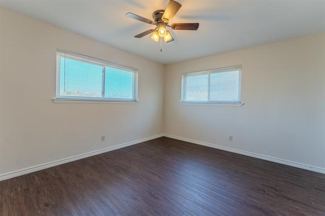 Building Photo - 922 Shady Creek Ln