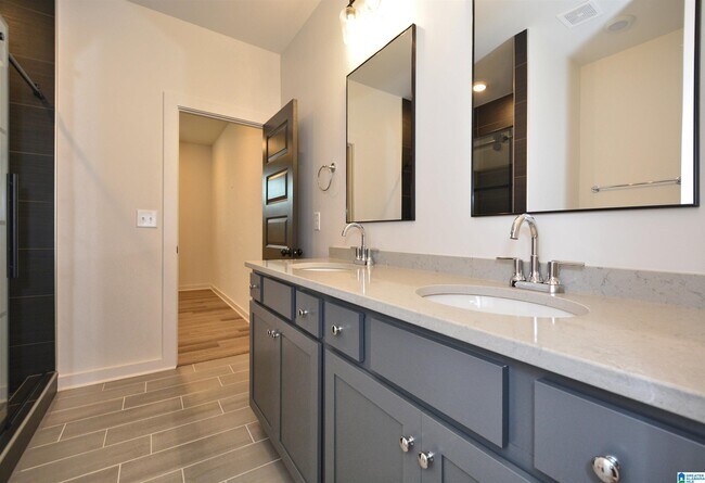 Building Photo - 1107 Windsor Sq