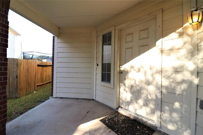 Building Photo - 19358 Moss Meadow Ln