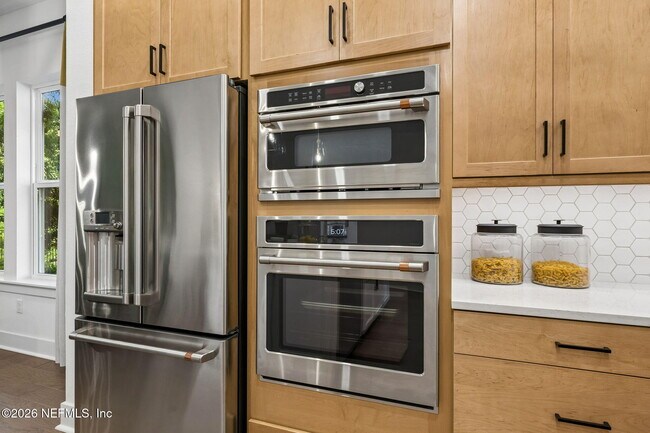 Building Photo - 47 Oak Breeze Dr