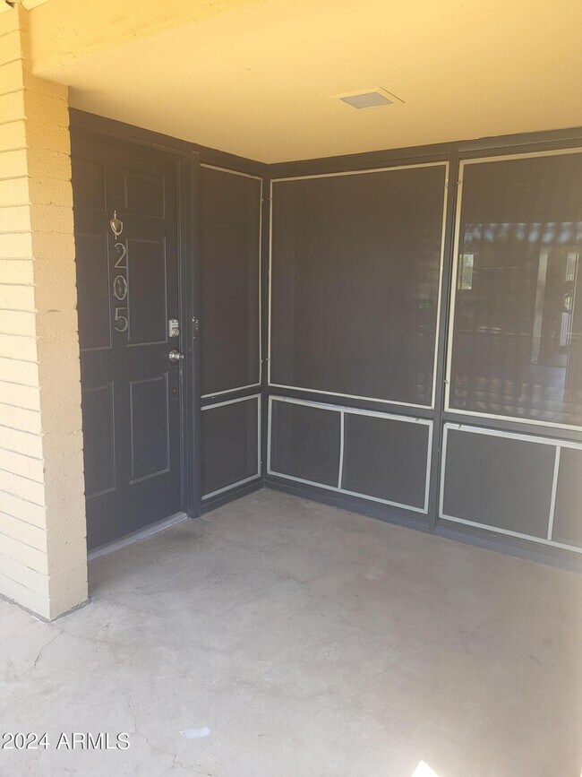 Building Photo - 6501 N 17th Ave
