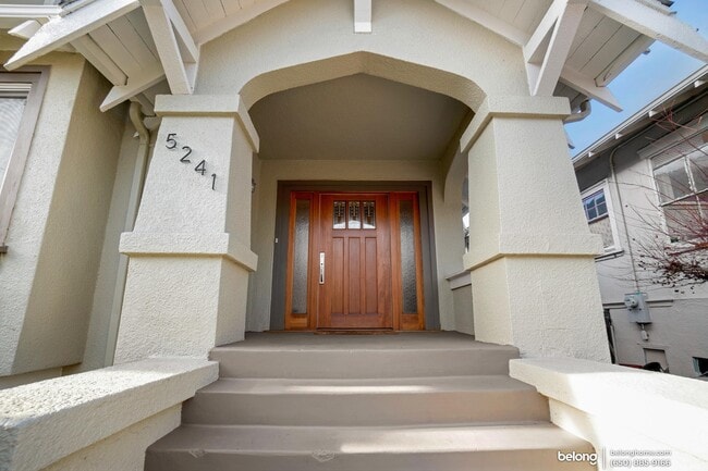 Building Photo - 5241 Manila Ave