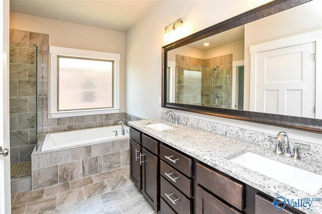 Building Photo - 15526 Ironcrest Drive NW