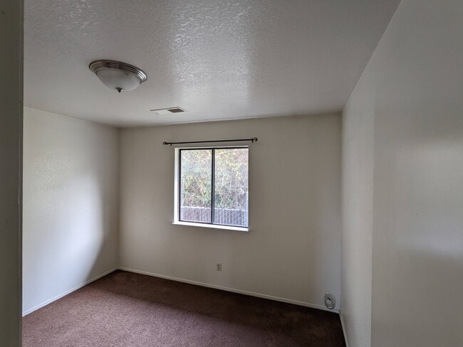 bedroom 2 - 2021 C St