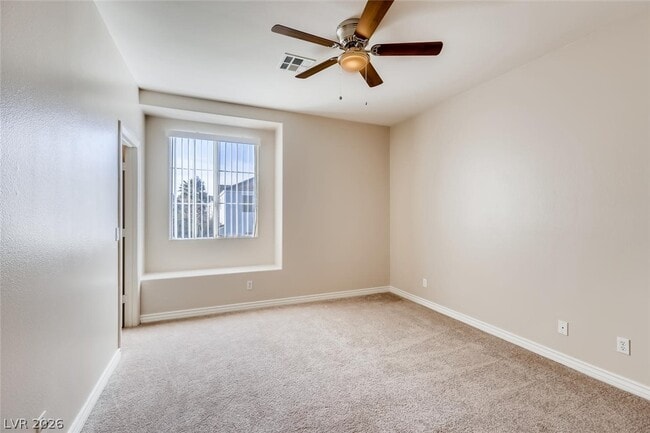 Building Photo - 8318 Hampshire Bay St