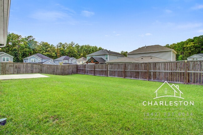 Building Photo - 403 War Admiral Ln