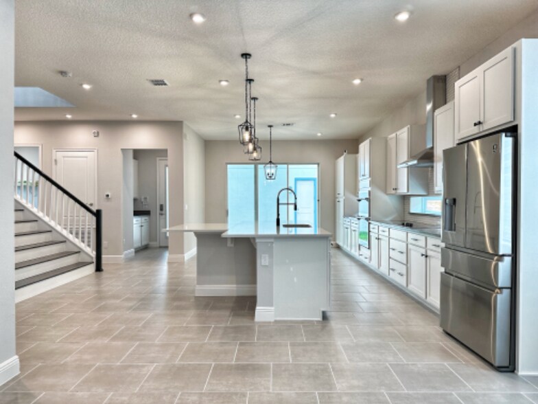 Building Photo - 14770 Sancar Alley