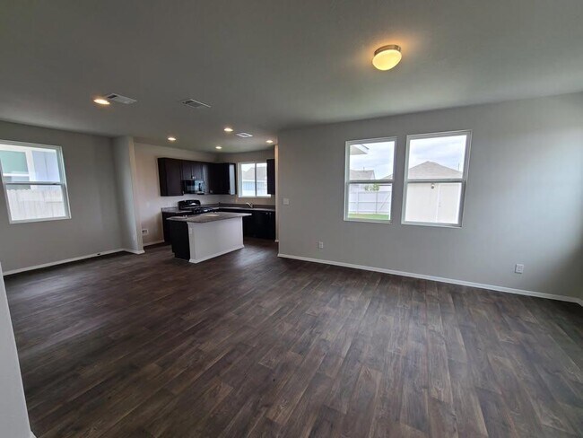 Building Photo - 156 Huckleberry Ln