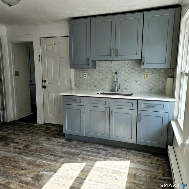 Building Photo - 97 Gridley St