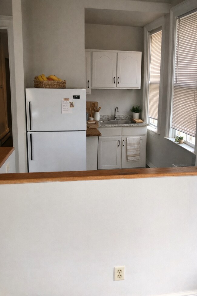 Building Photo - 312 S Upper St