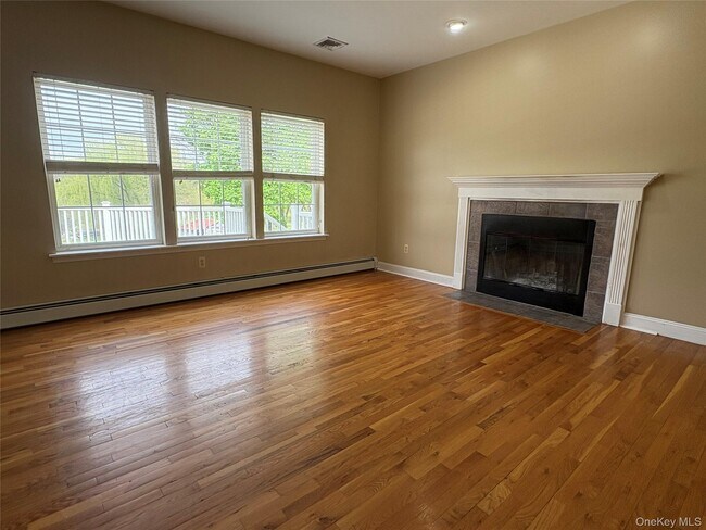 Building Photo - 1253 NY-208