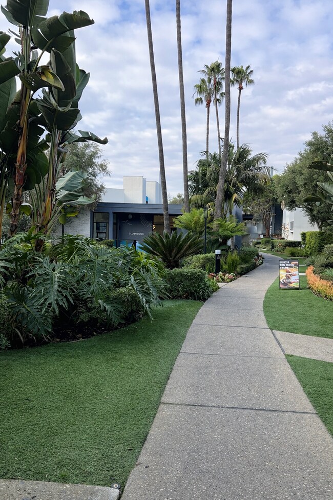 Building Photo - Top-Floor Oceanview Studio with Private Balcony - Redondo Beach Pier in Your Backyard