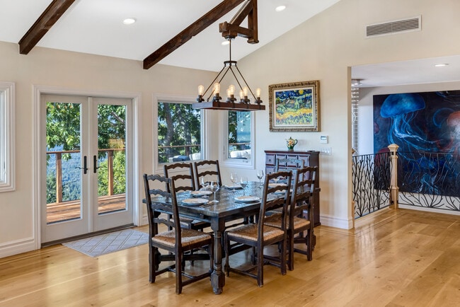 Building Photo - 22533 Majestic Dr