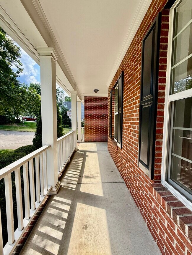 Building Photo - 410 Harkness Cir