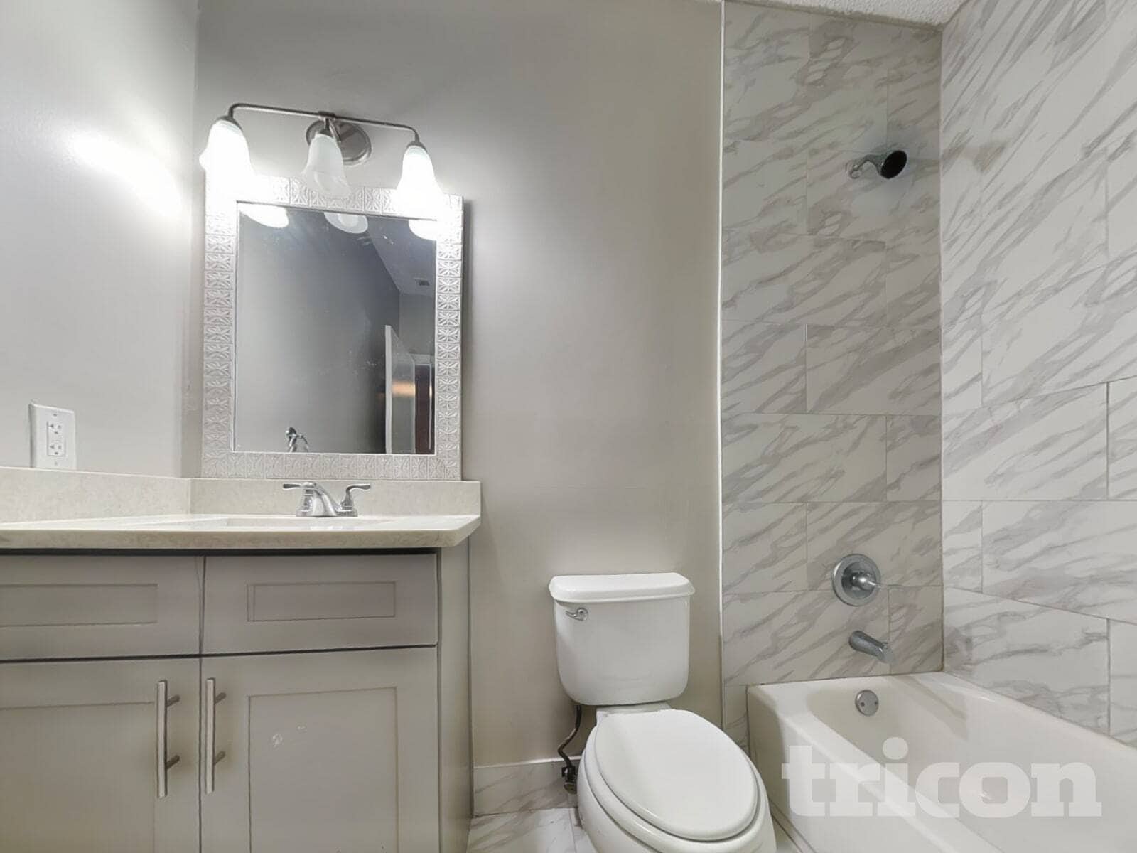 Building Photo - 2651 Pine Log Way