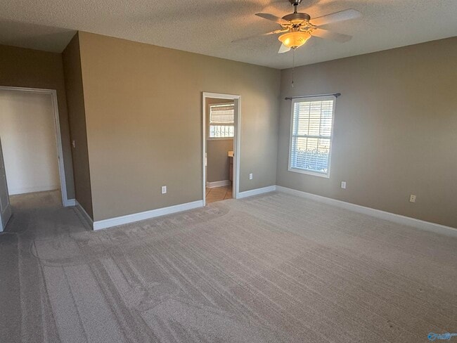 Building Photo - 5005 Liberty Park Cir SE