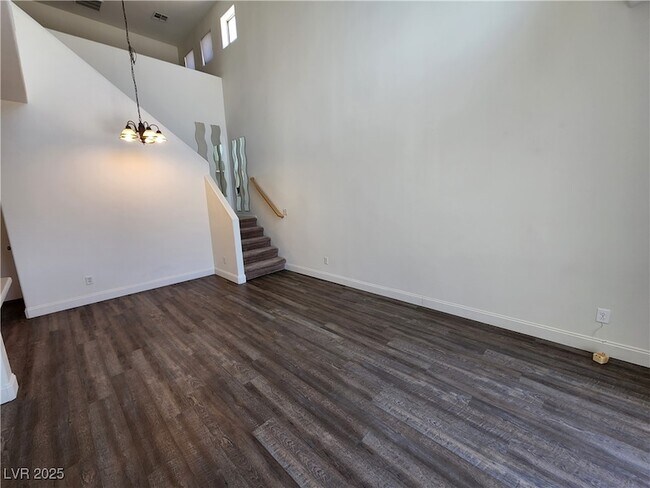 Building Photo - 6434 N Buttercup Creek St