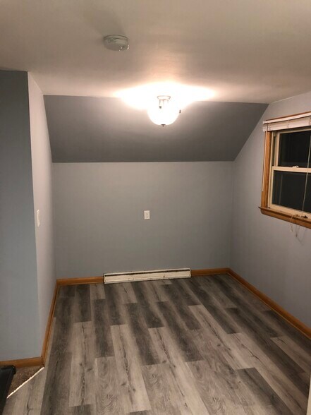 Building Photo - N136W14329 Bonniwell Rd