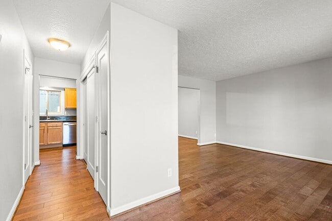 Building Photo - 3618 SW Multnomah Blvd