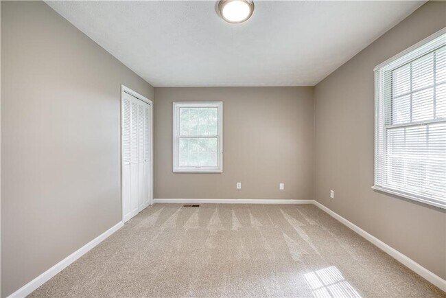 Building Photo - 2174 GA-323