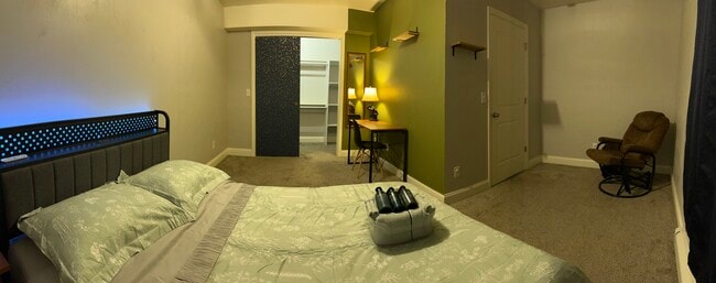 Building Photo - 2866 Elm Ave