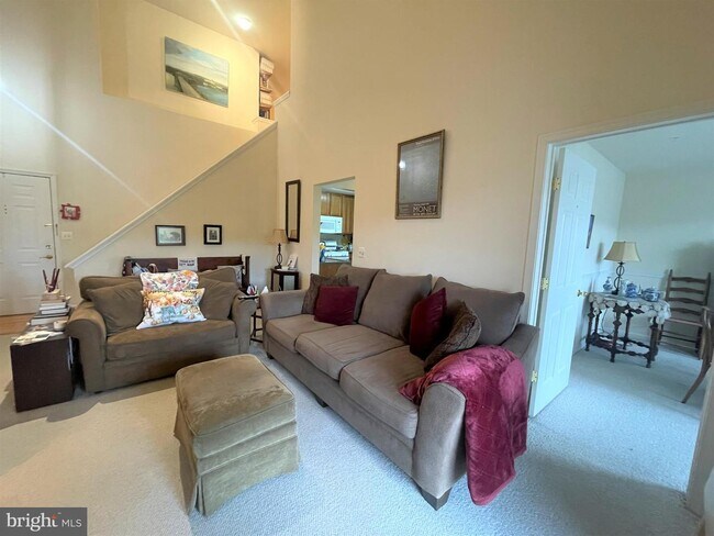 Building Photo - 100 Watkins Pond Blvd