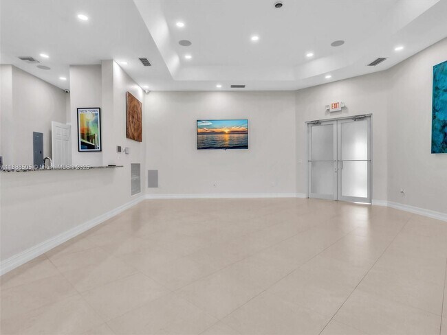 Building Photo - 8926 W 35th Ct