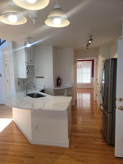 Building Photo - 11400 Caruthers Way