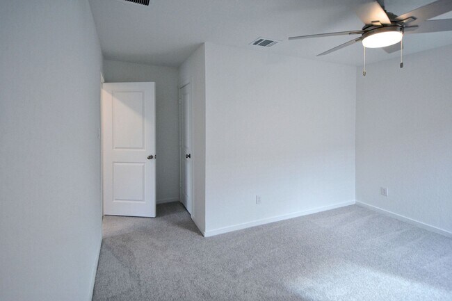 Building Photo - 11559 Field Briar