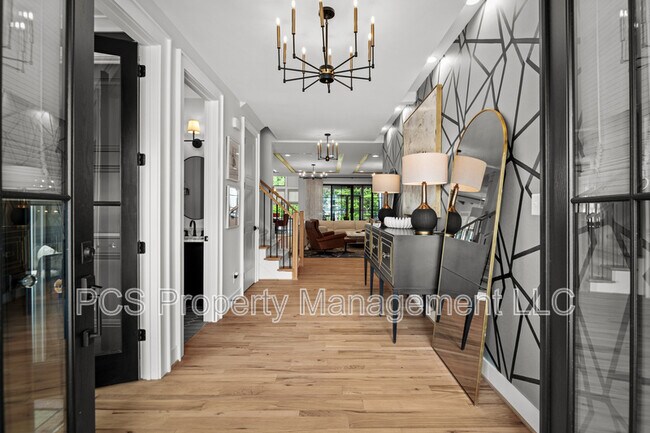 Building Photo - 3618 Graythorne Dr