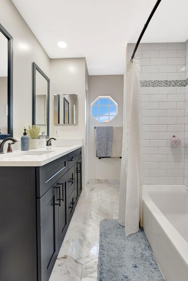 Building Photo - 18248 Coral Isles Dr