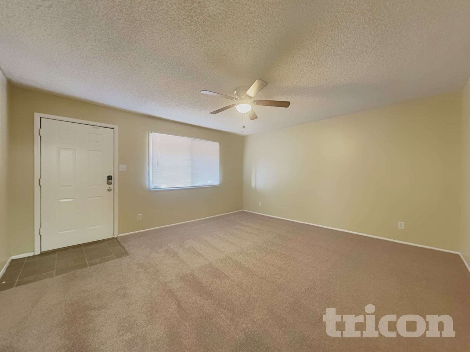 Building Photo - 6258 W Wolf St