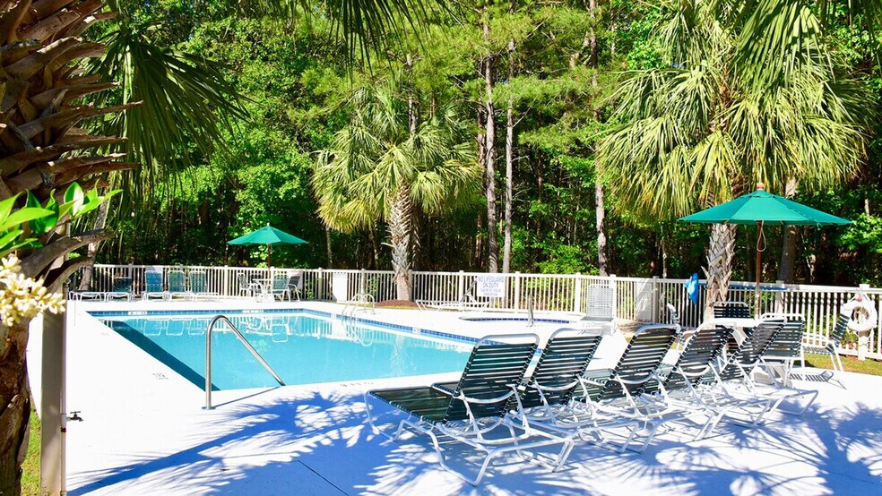 Building Photo - 598 Blue Stem Dr