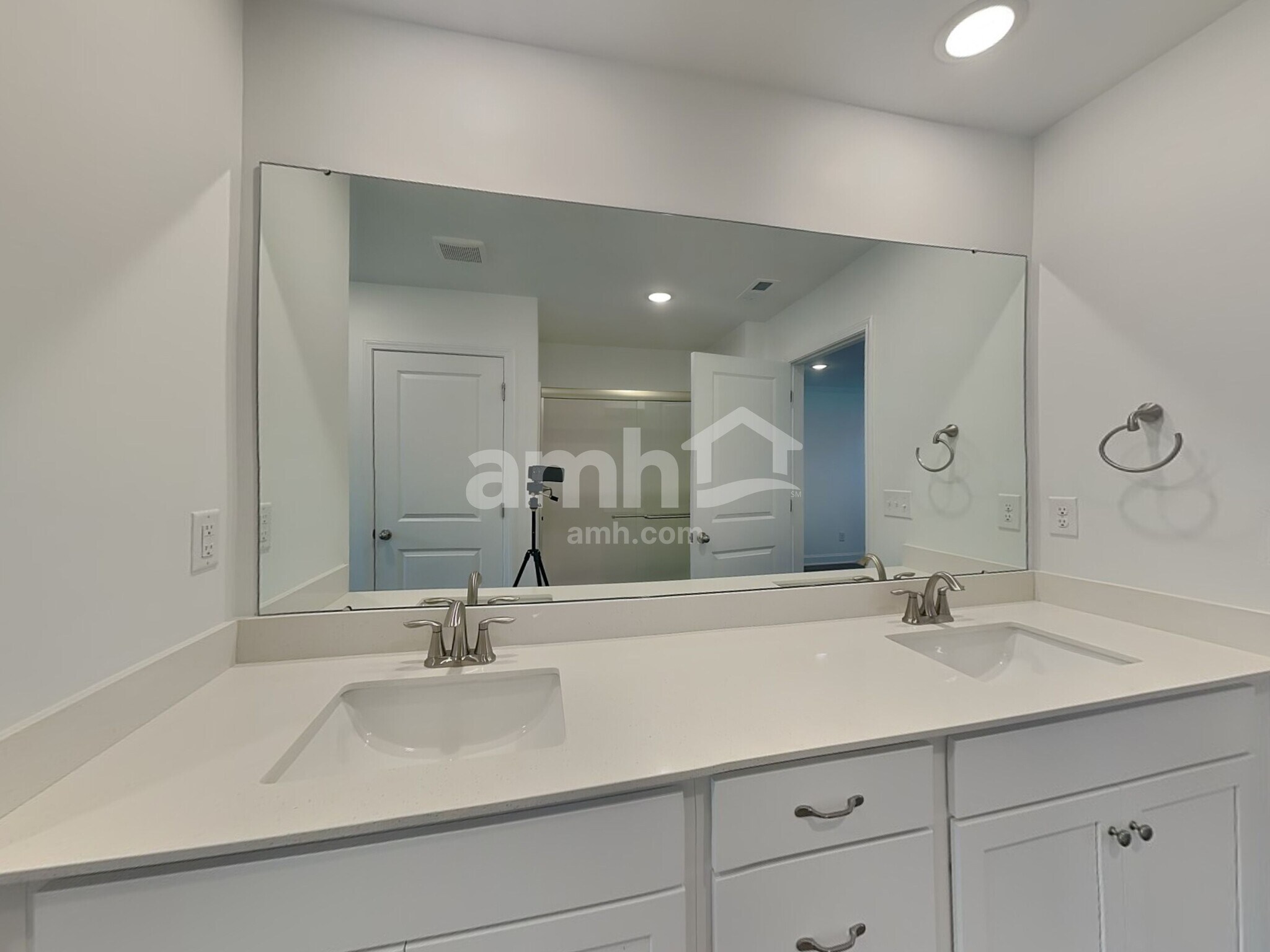 Building Photo - 1140 Livengood Wy